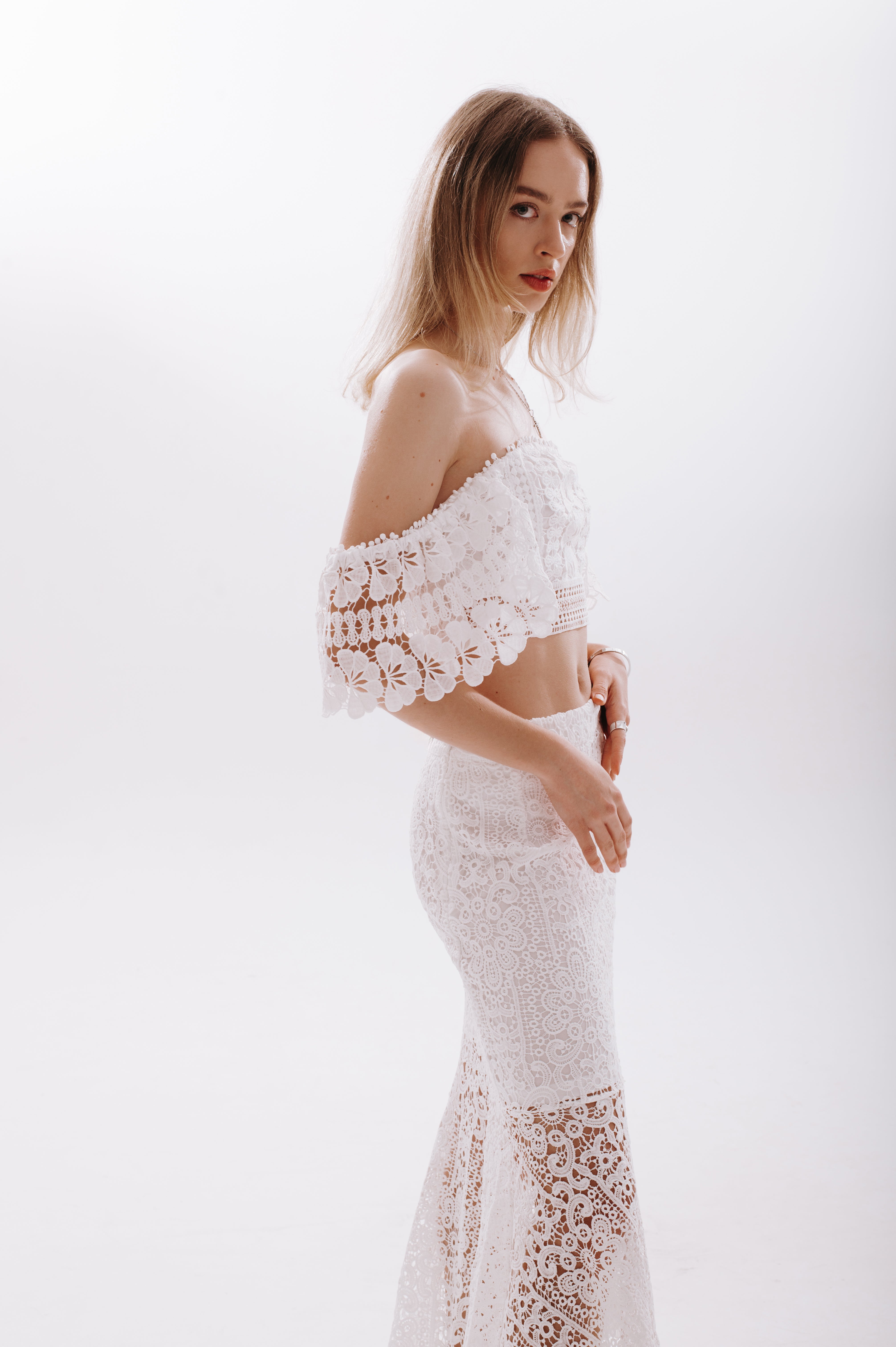 Ava - White embroidered mermaid skirt